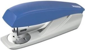 Grapadora petrus 210 recycle color azul 25h grapas 22/6