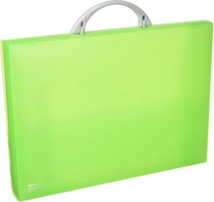 Maletín portadocumentos polipropileno verde claro 345x245x40 mm. con asa abatible y broche.