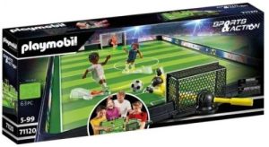 Campo de futbol, futbolín para niños.